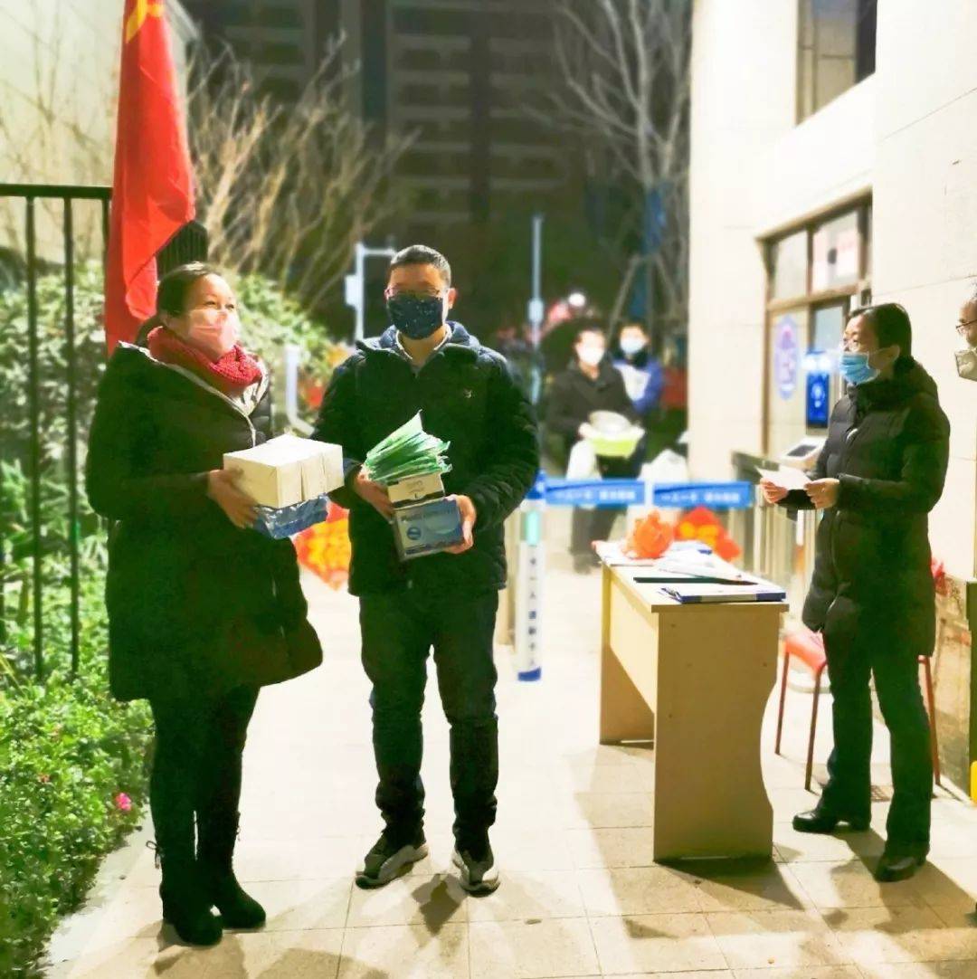 中国最新抗疫援助,中国最新抗疫援助，邻里互助的温情日常