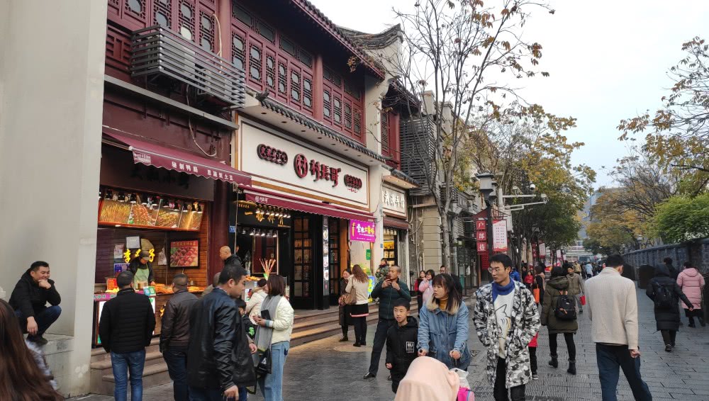 食宝街最新，美食潮流的聚集地