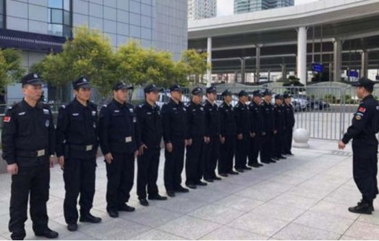 最新招聘保安的多元观点分析解读