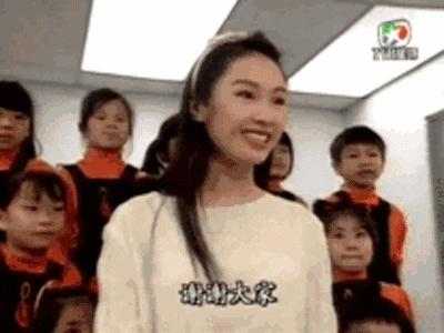 自拍神器最新款，友谊见证与快乐日常的瞬间捕捉工具