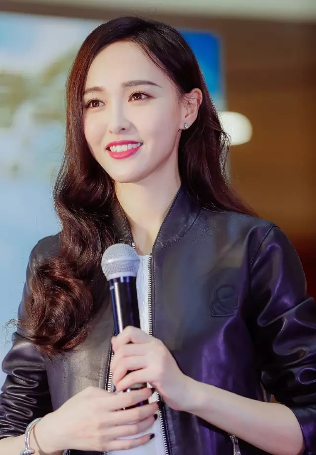 澳门精准免费资料,全身心数据指导枕_LOB77.717多媒体版