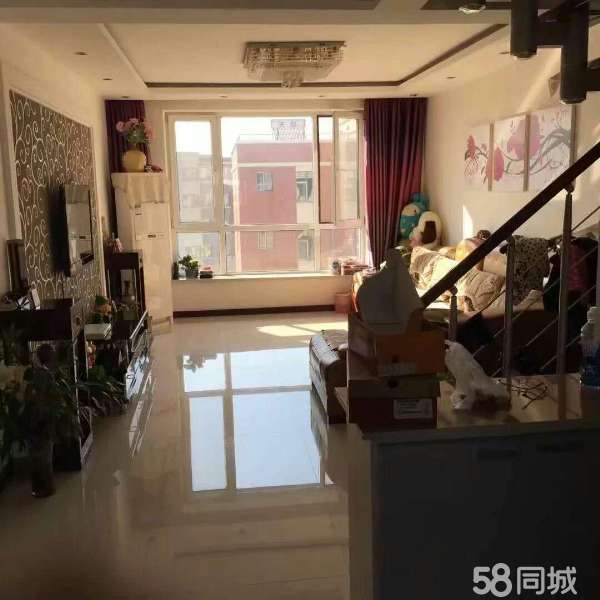 同江二手房最新动态,市场走势、观点碰撞与个人立场