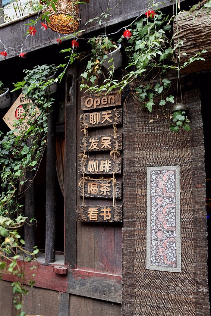 四大名助最新一期揭秘小巷深处的独特风味美食