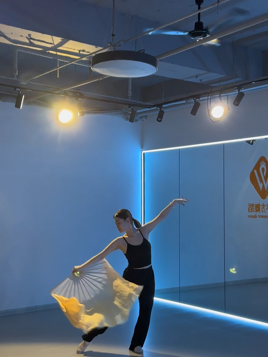 今年最新舞蹈的日常故事探秘