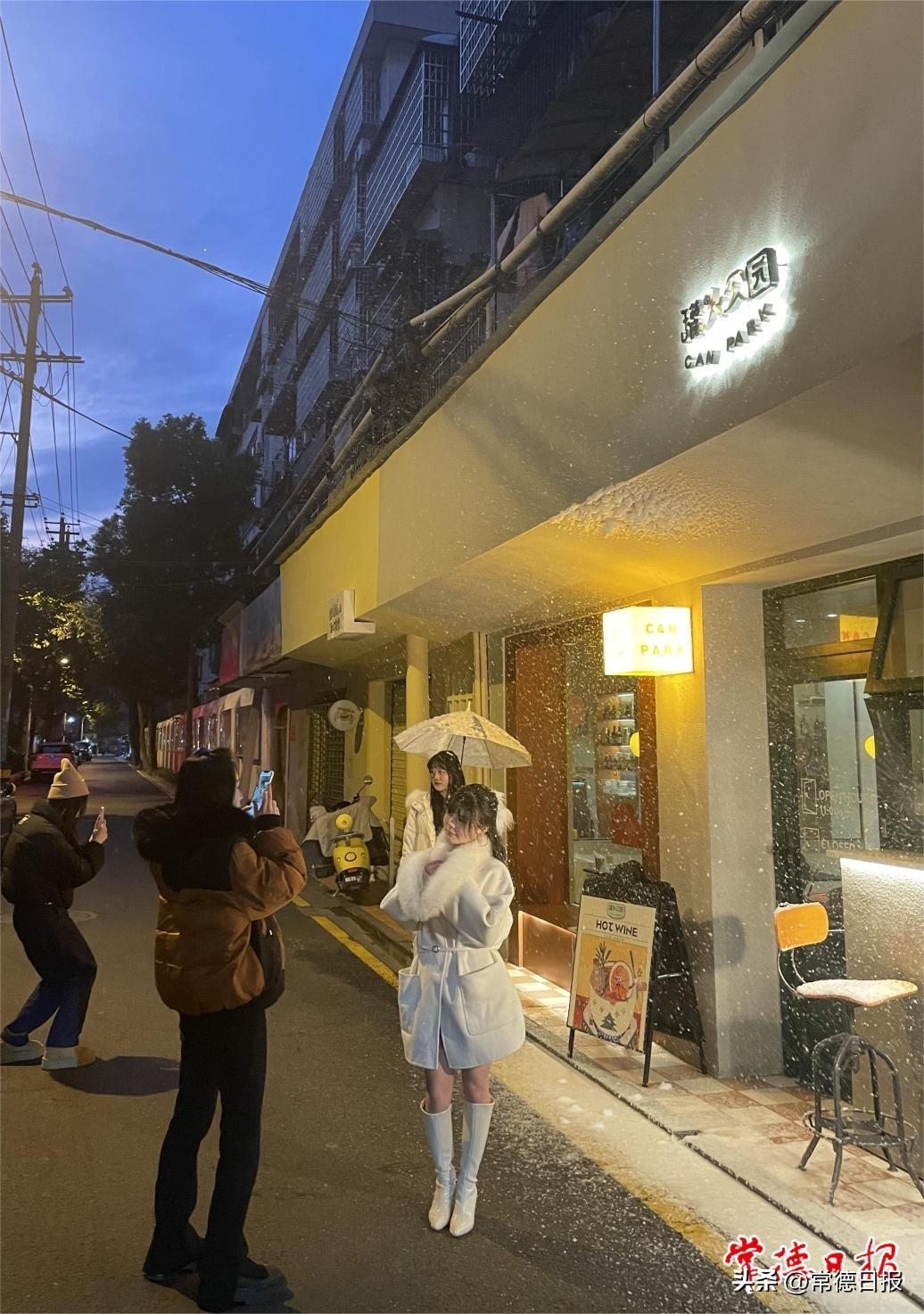 智在说最新，小巷中的秘密特色小店探秘