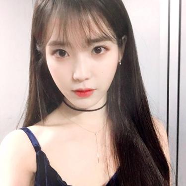 IU最新写真,与自然美景交融的平和之旅