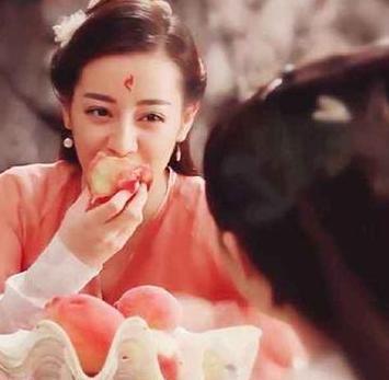 毛晓彤机场最新,毛晓彤机场最新，一场温馨有趣的偶遇