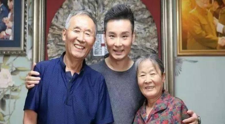 刘和刚最新演出，爱与陪伴的温馨之夜