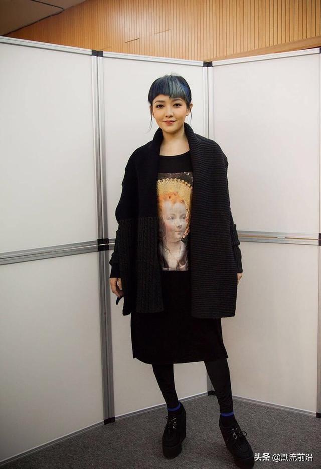 最新女露肩头像制作指南，步骤与教程