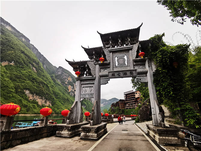 咬火最新作品,咬火最新作品，时代之光下的璀璨明珠