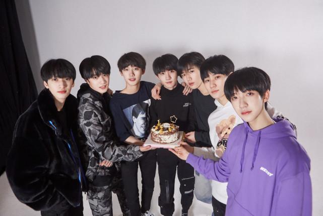 宋亚轩上学最新动态，星途璀璨的少年成长记