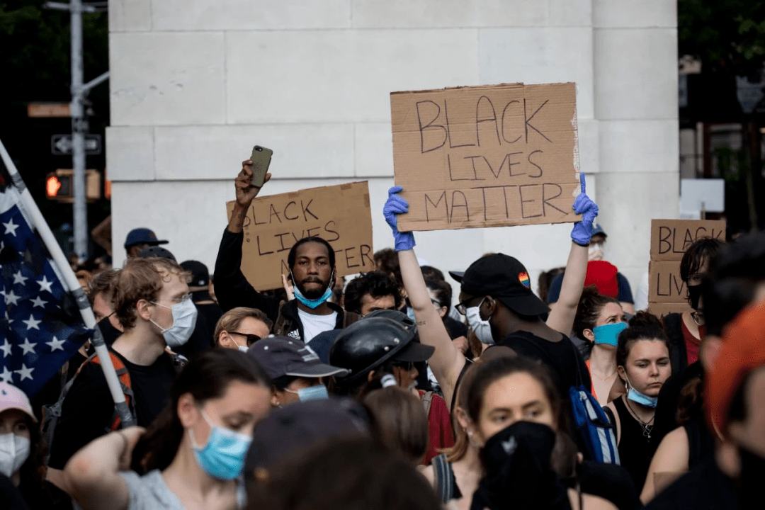 美国民众抗议最新,自然美景鼓舞之旅启程