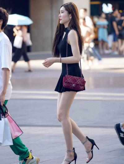 最新立式扒胎机演示视频,技术革新与实用性的深度探讨