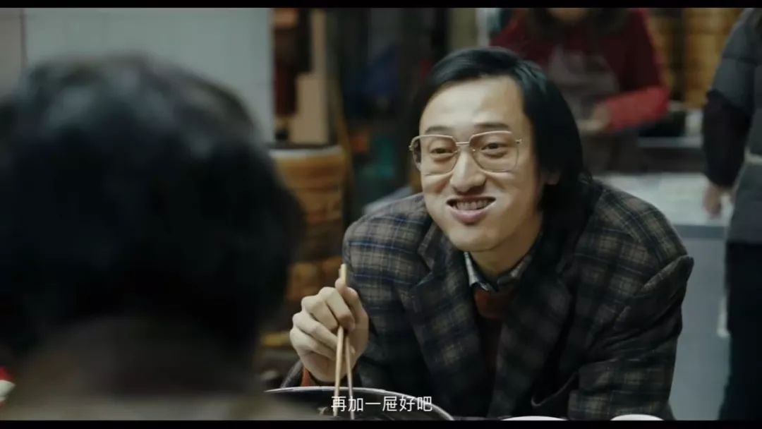 孟里的日常趣事与友情纽带——演员孟里的生活点滴