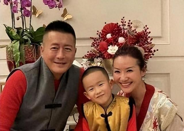 摩托罗拉新款手机,爱的纽带与日常乐趣的完美结合