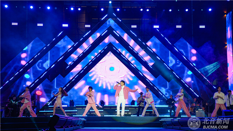 最新热门歌曲盛宴,一场音乐的狂欢