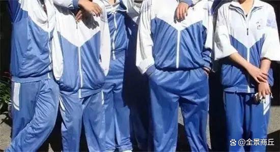 时代变迁下的校园风尚,最新校服流行趋势