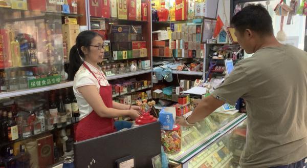 韩国最新行业片揭秘,小巷深处的秘密小店探秘之旅