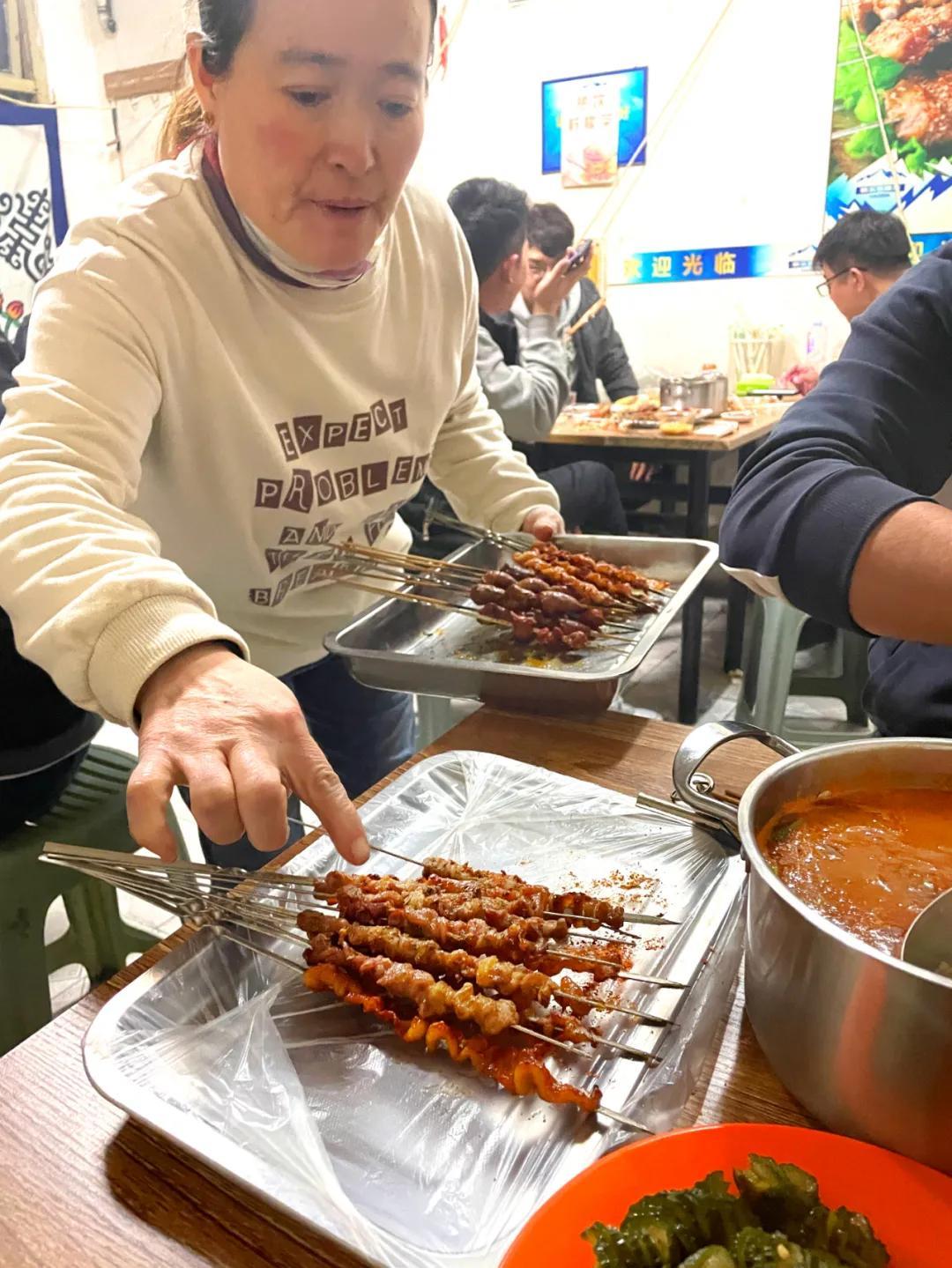 韩国最新行业片揭秘,小巷深处的秘密小店探秘之旅