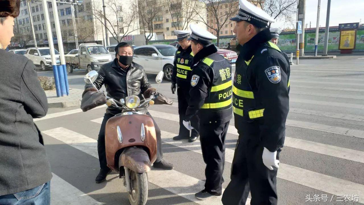 最新款电动三轮车图片,时代进步的见证者