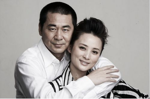 秋霞最新伦理,重塑家庭与社会的和谐纽带关系。