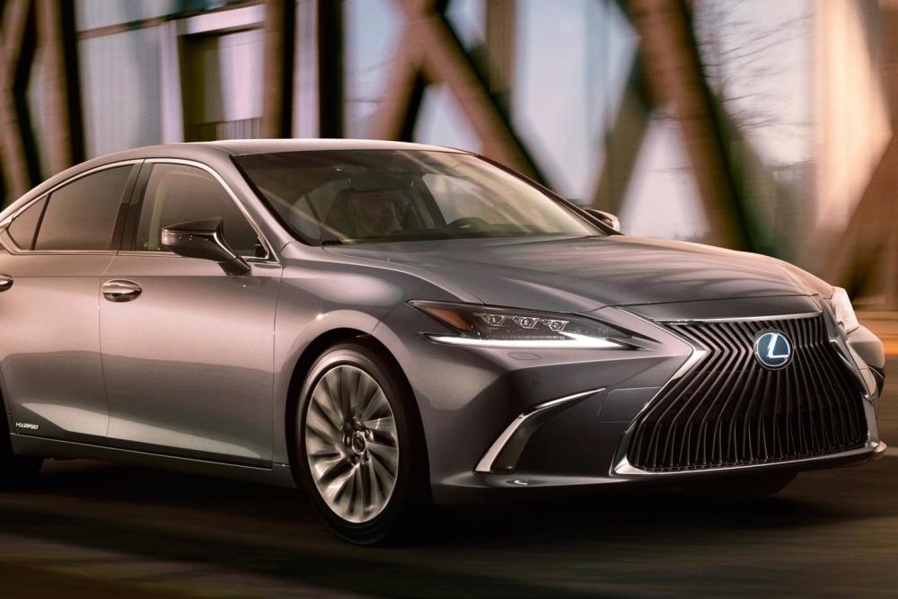 最新丰田皇冠,高科技结晶,驾驭未来的梦幻之选