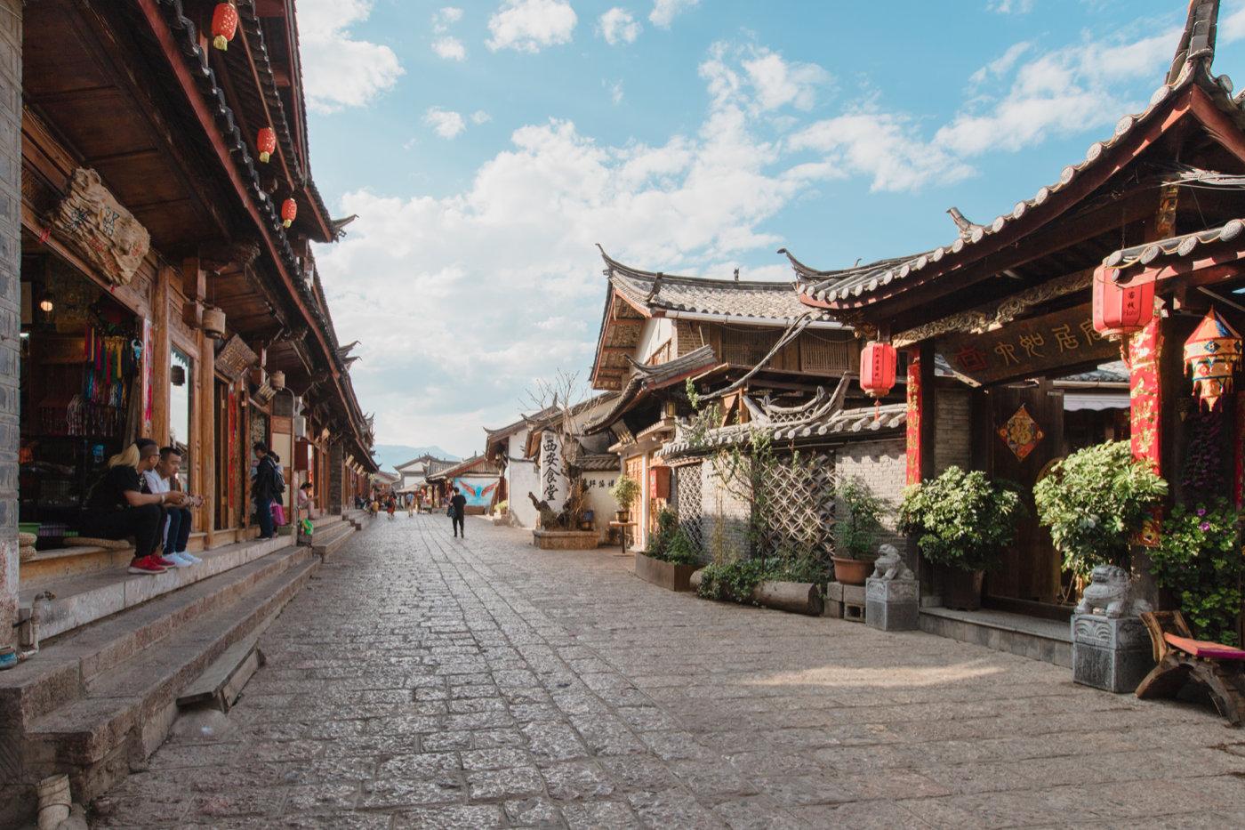 出租车改革最新动态,巷弄特色出行与独特小店的故事