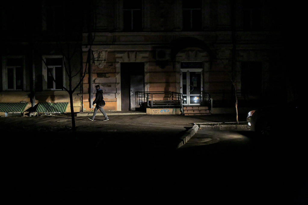 探秘小巷独特小店,最新热点一网打尽!