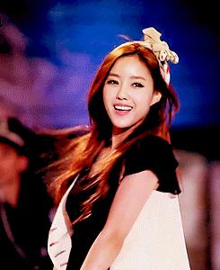 最新翻盖手机概览,科技变革中的自信与成就