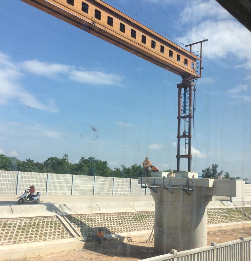 深茂高铁,科技与生活融合,开启智能高铁新时代