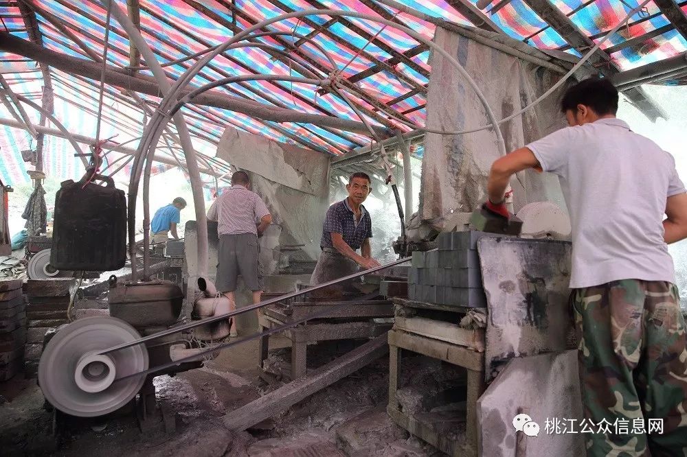 石料厂招聘机修工,小巷中的独特机遇开启报名通道